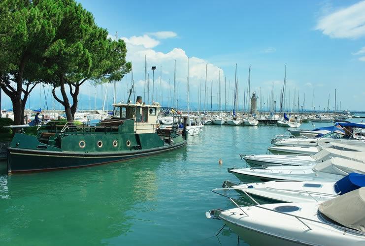 Relais De La Place Apartment Desenzano del Garda Exterior photo